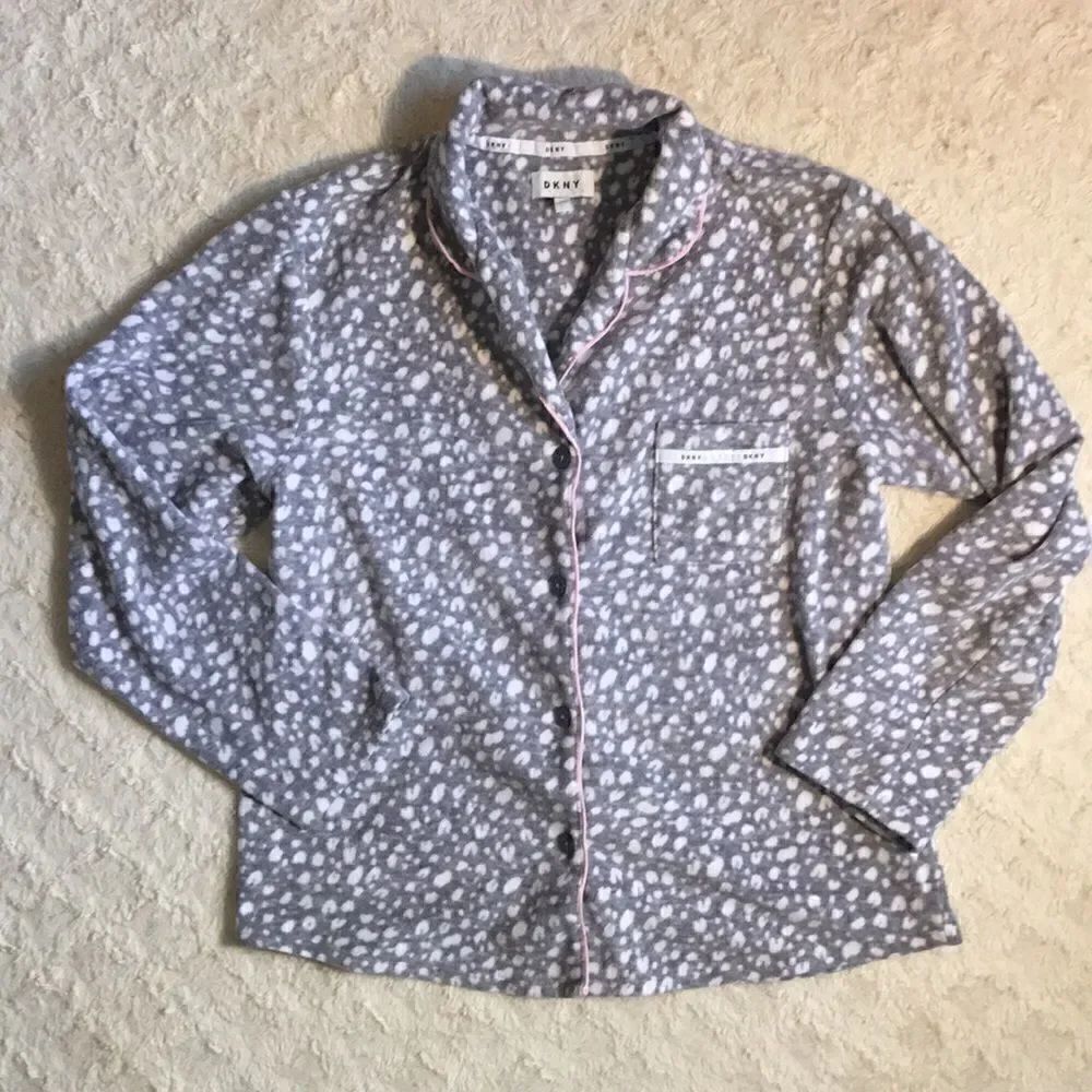 NWOT DKNY Sleep Shirt 